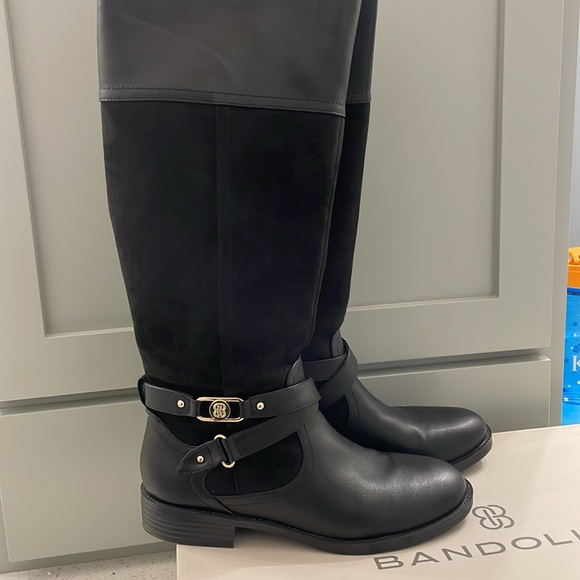 New Bandolino black leather boots in size 8 1/2 medium - Picture 2 of 10